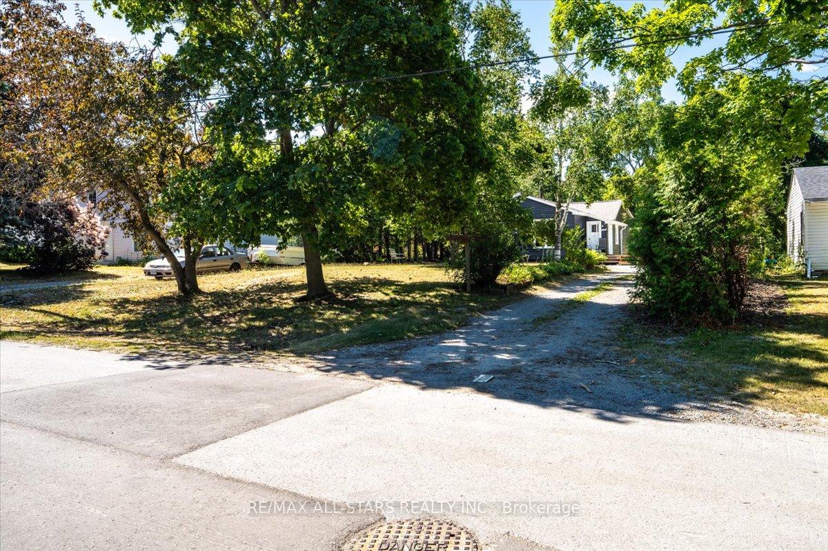 Photo 22 of 489 Bay Street, Brock, Beaverton — HOMEH