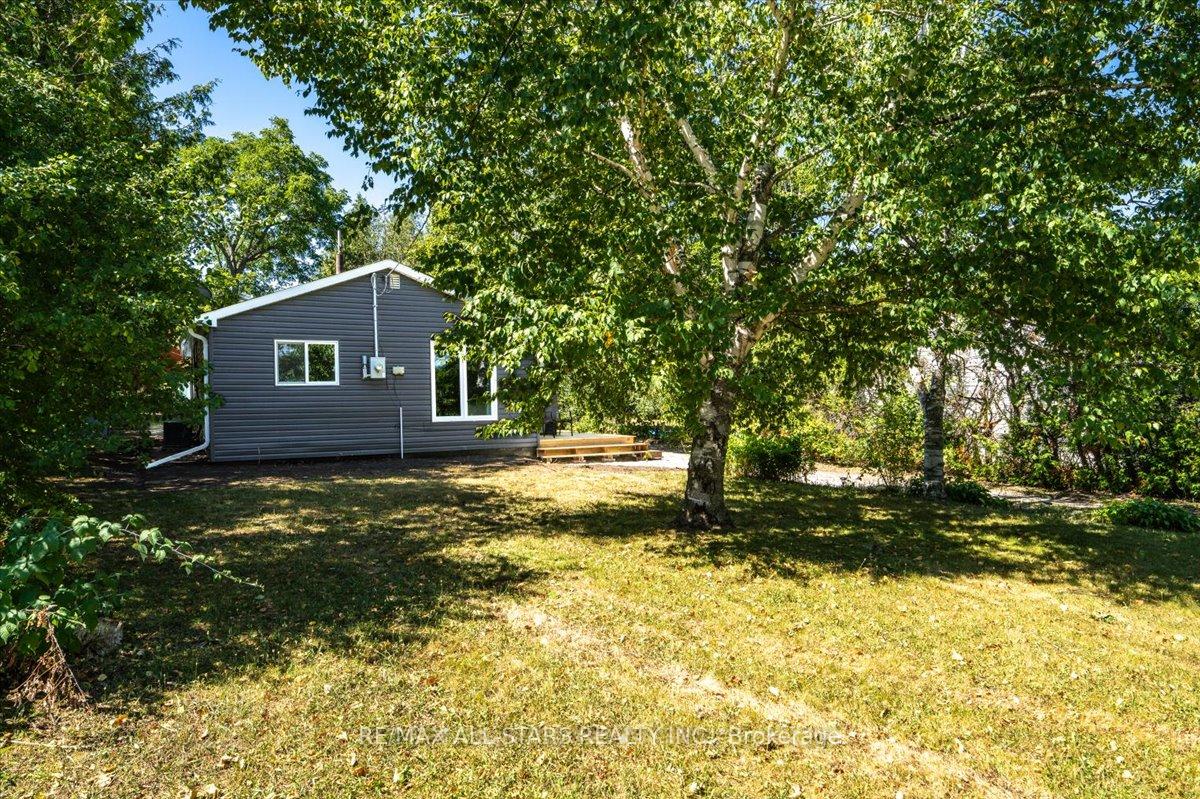 Photo 25 of 489 Bay Street, Brock, Beaverton — HOMEH