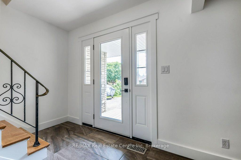 Photo 3 of 42 Westminster Avenue, Guelph, St. George's — HOMEH