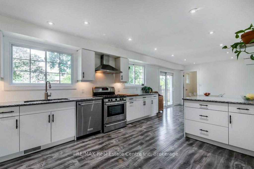 Photo 11 of 42 Westminster Avenue, Guelph, St. George's — HOMEH