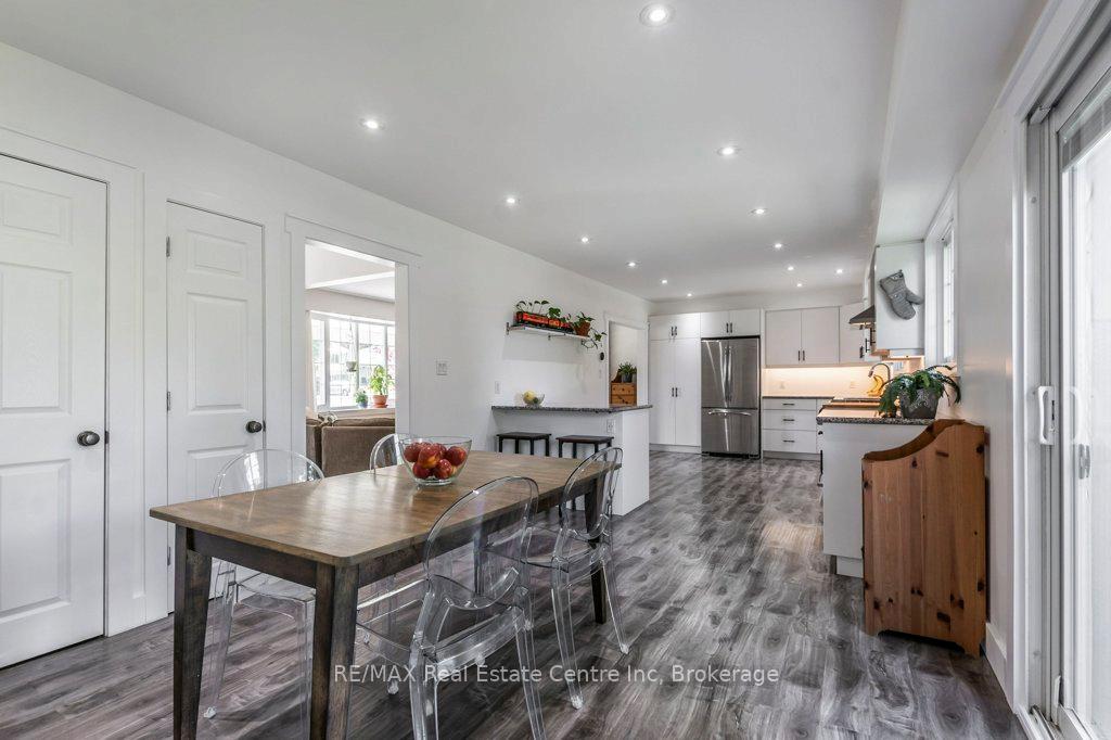 Photo 12 of 42 Westminster Avenue, Guelph, St. George's — HOMEH