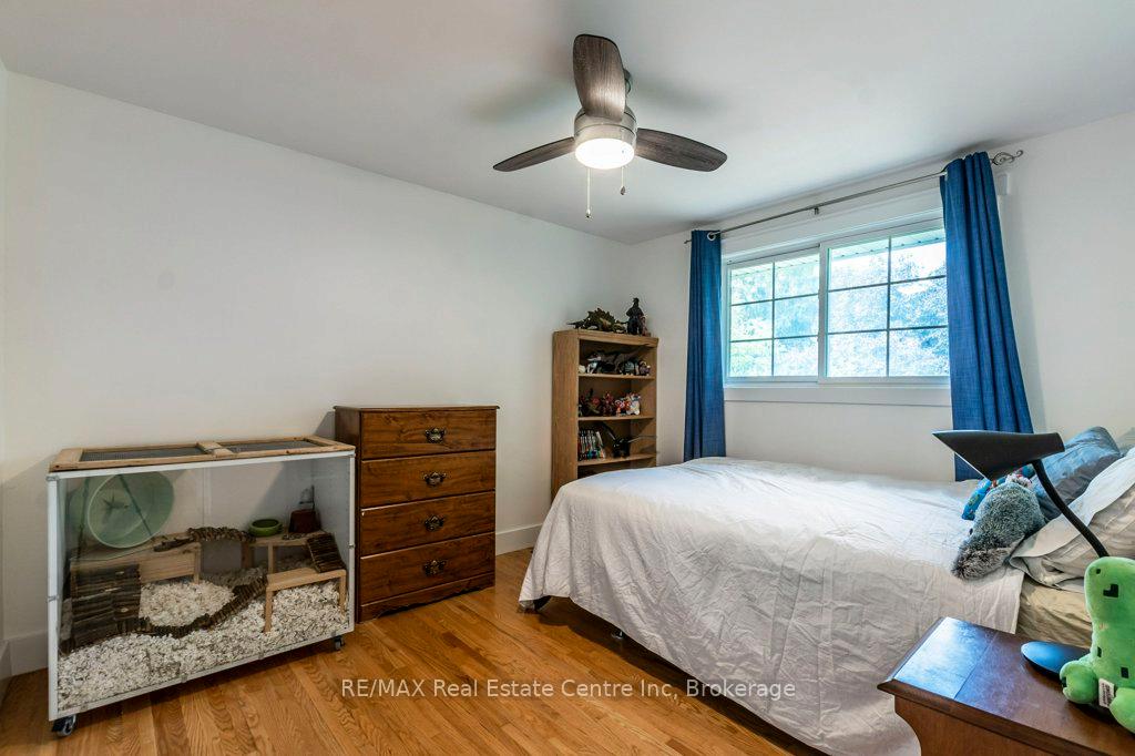 Photo 15 of 42 Westminster Avenue, Guelph, St. George's — HOMEH