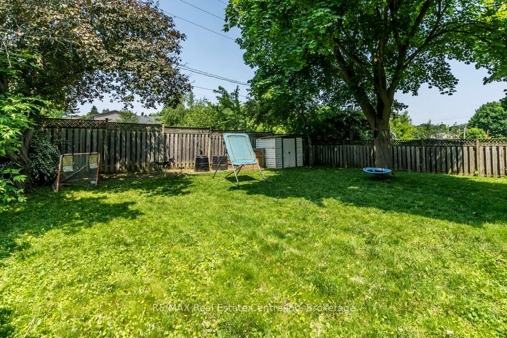 Photo 23 of 42 Westminster Avenue, Guelph, St. George's — HOMEH