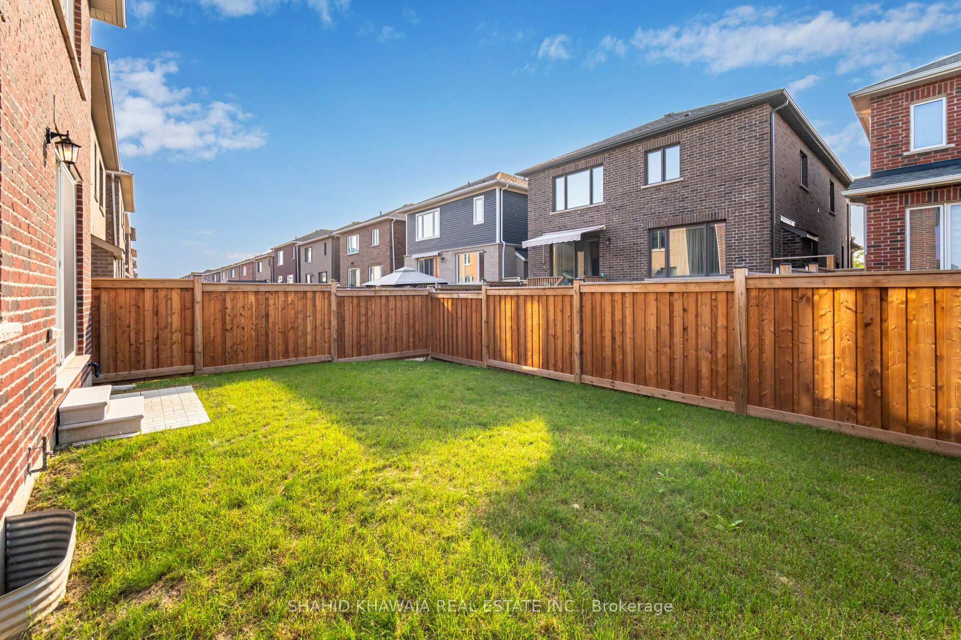 Photo 30 of 859 Whitlock Avenue, Milton, Cobban — HOMEH