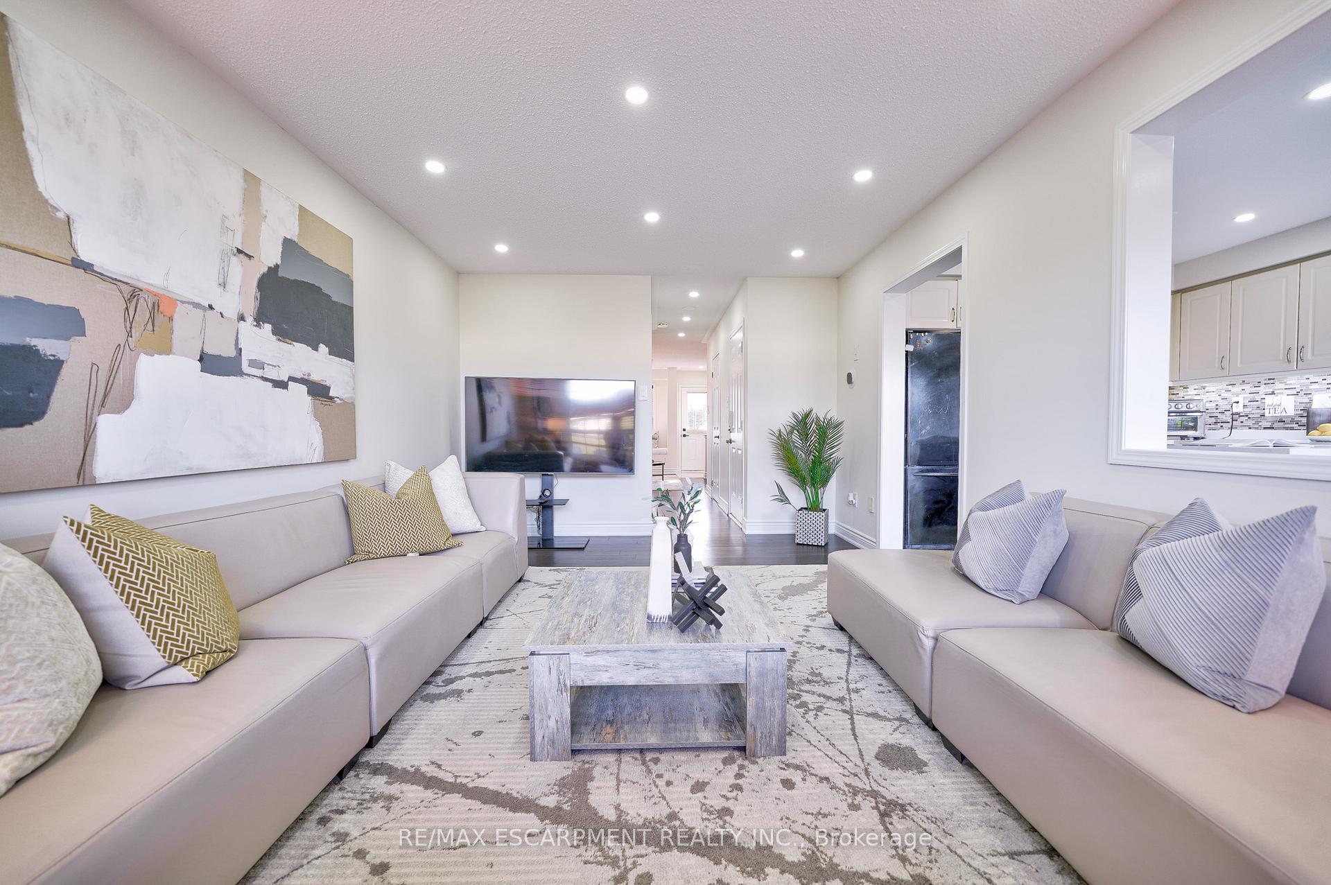 Photo 9 of 1145 Riddell Crescent, Milton, Beaty — HOMEH