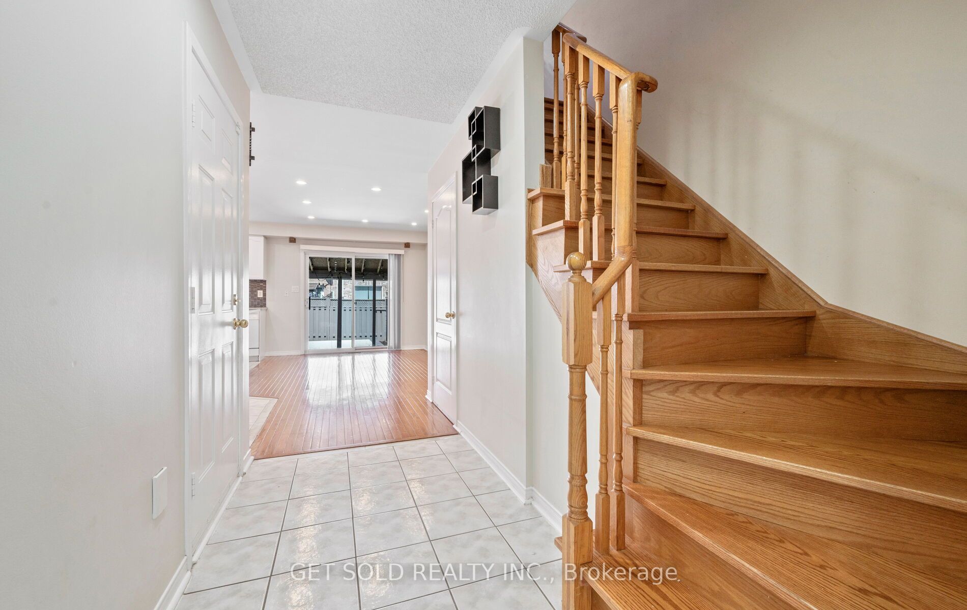 Photo 64 of 16 Mare Crescent, Etobicoke, West Humber-Clairville — HOMEH