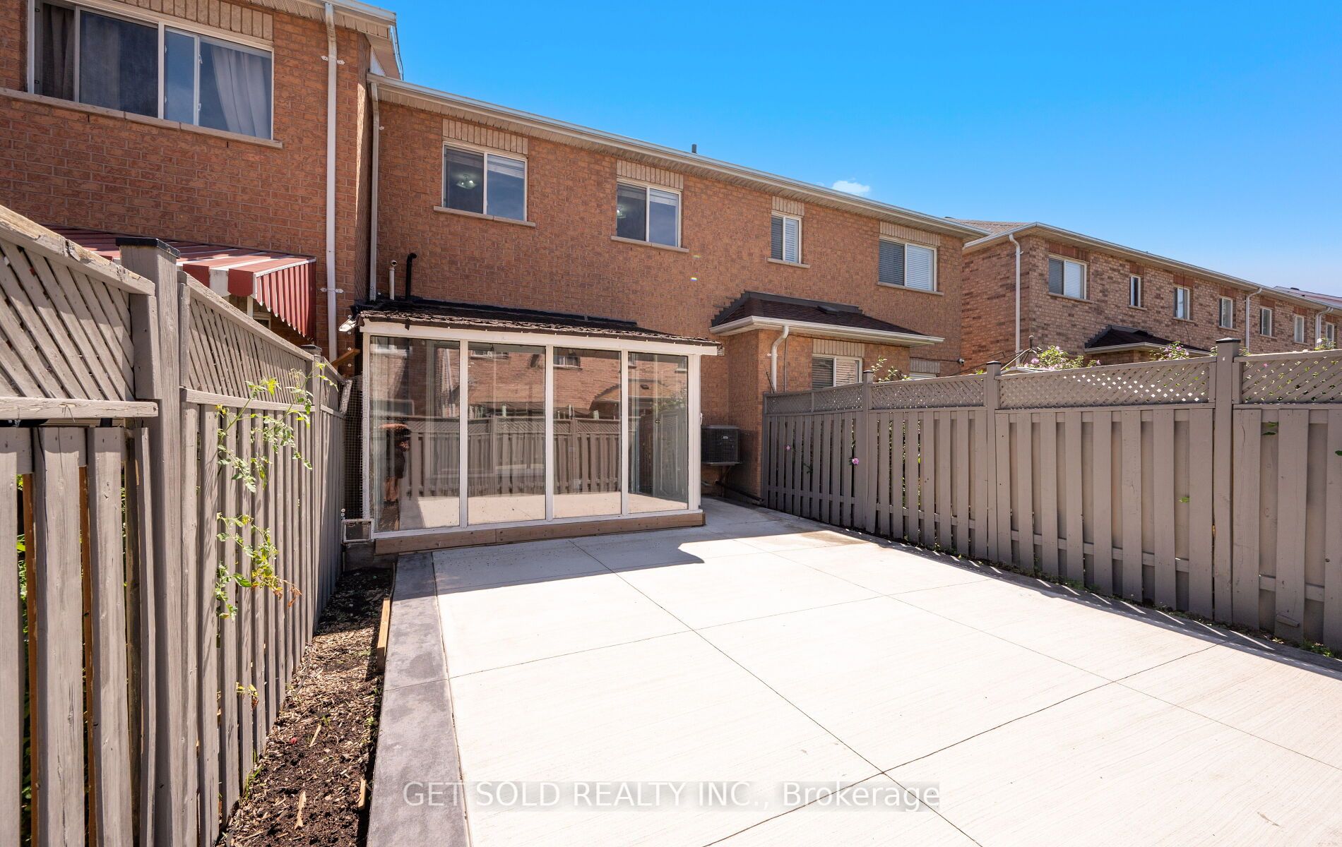 Photo 94 of 16 Mare Crescent, Etobicoke, West Humber-Clairville — HOMEH