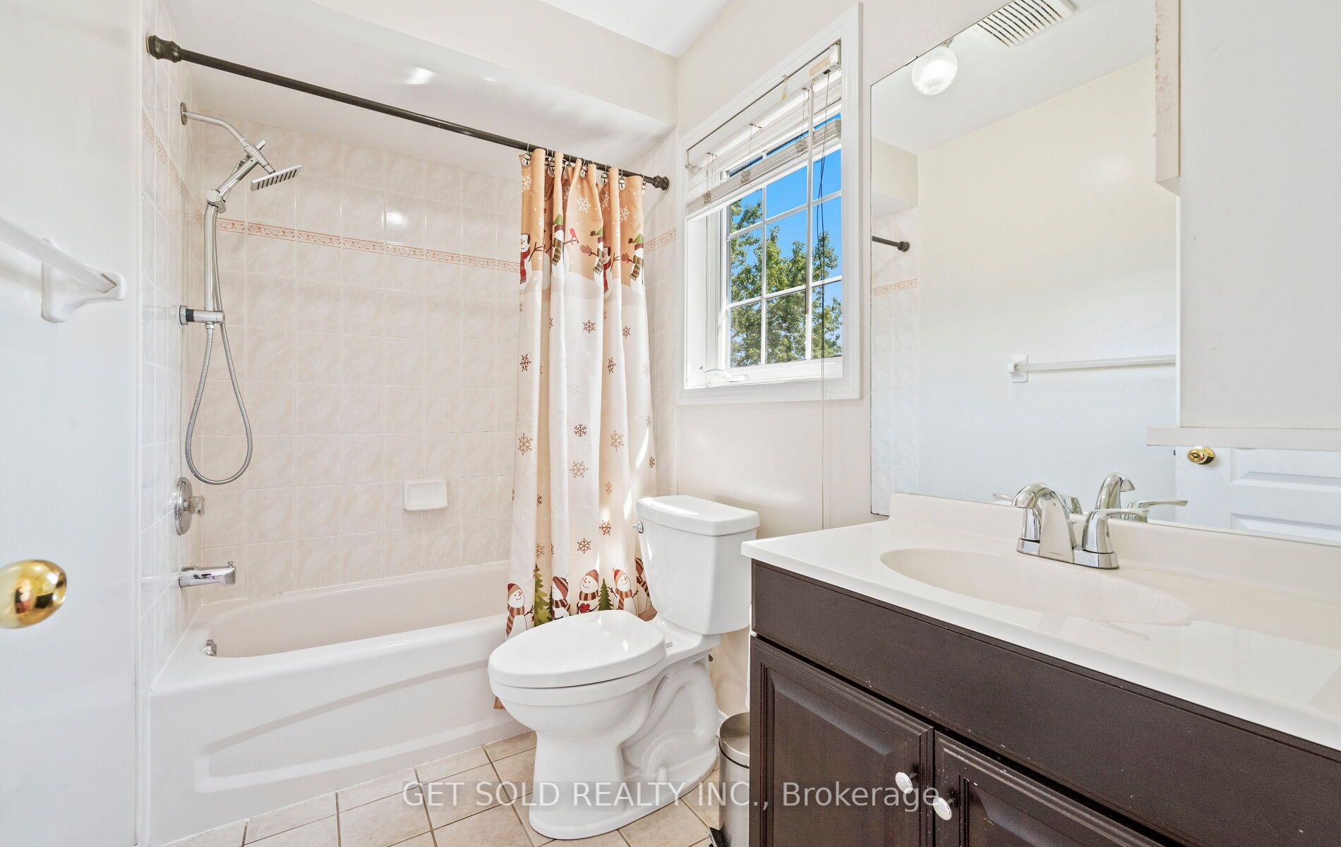 Photo 74 of 16 Mare Crescent, Etobicoke, West Humber-Clairville — HOMEH