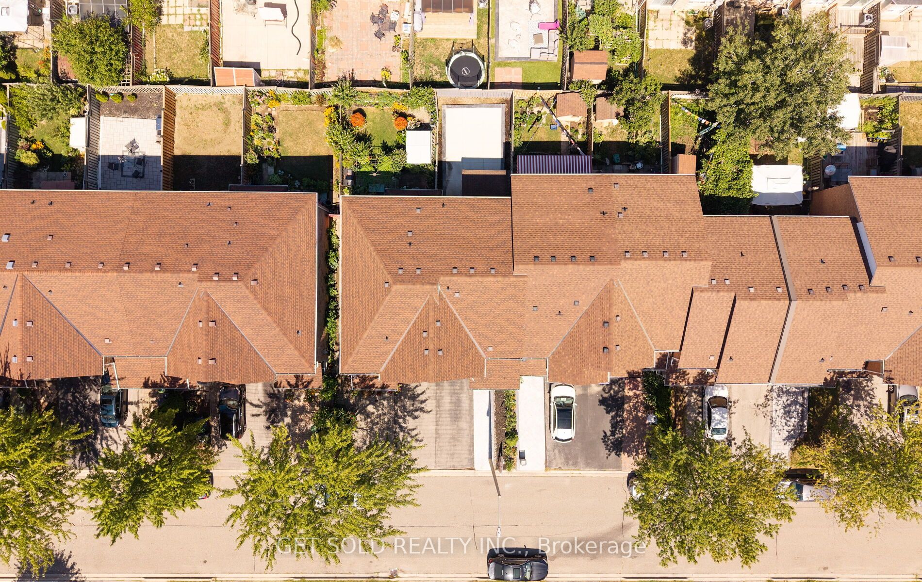 Photo 100 of 16 Mare Crescent, Etobicoke, West Humber-Clairville — HOMEH