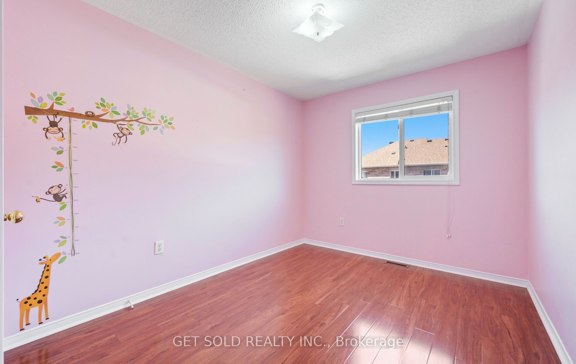 Photo 76 of 16 Mare Crescent, Etobicoke, West Humber-Clairville — HOMEH