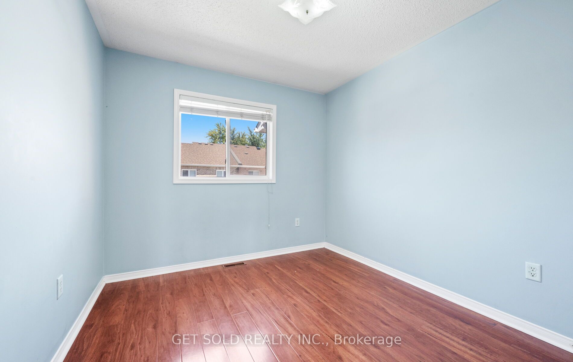 Photo 80 of 16 Mare Crescent, Etobicoke, West Humber-Clairville — HOMEH