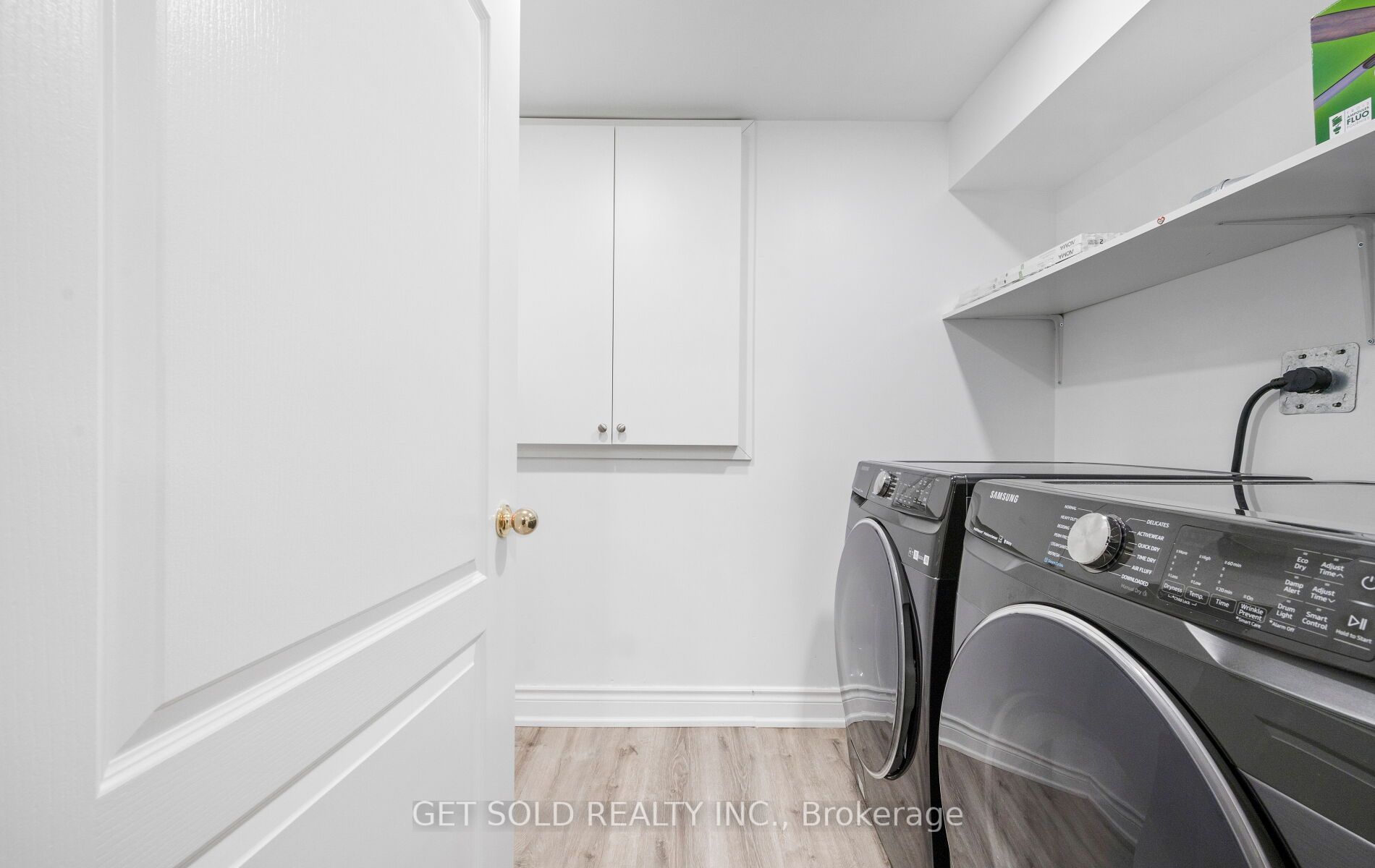 Photo 89 of 16 Mare Crescent, Etobicoke, West Humber-Clairville — HOMEH