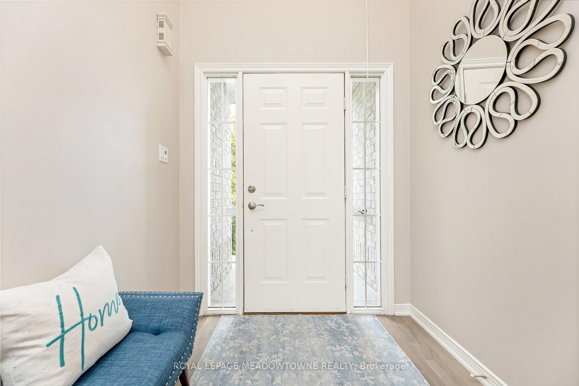 Photo 4 of 33 Grey Oak Drive, Guelph, Pineridge/Westminster Woods — HOMEH