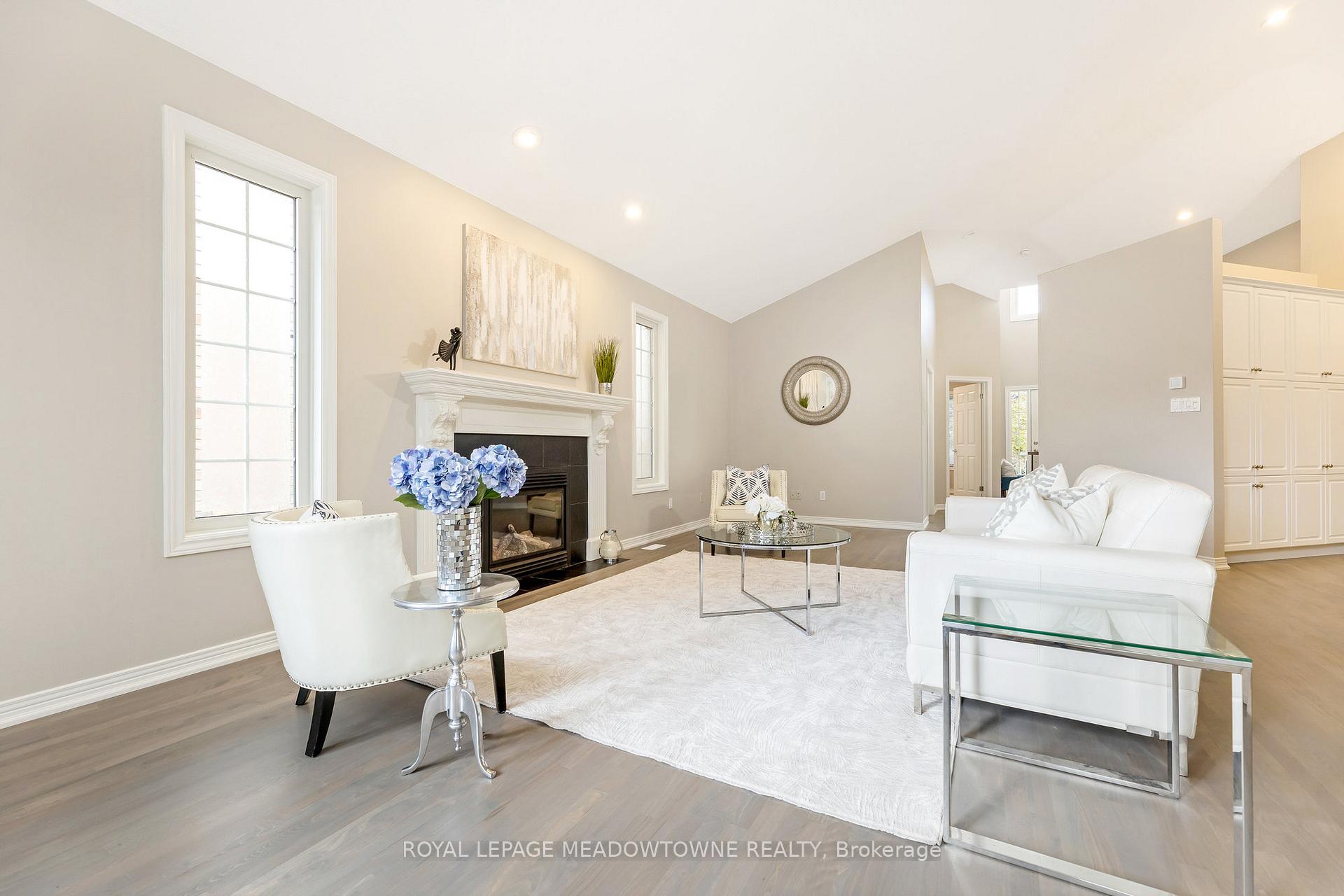 Photo 7 of 33 Grey Oak Drive, Guelph, Pineridge/Westminster Woods — HOMEH