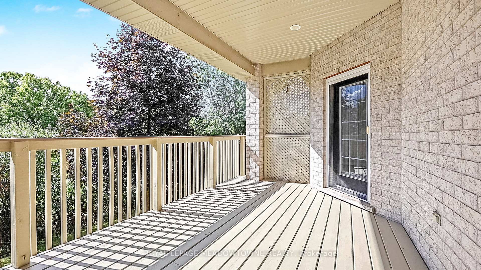 Photo 19 of 33 Grey Oak Drive, Guelph, Pineridge/Westminster Woods — HOMEH