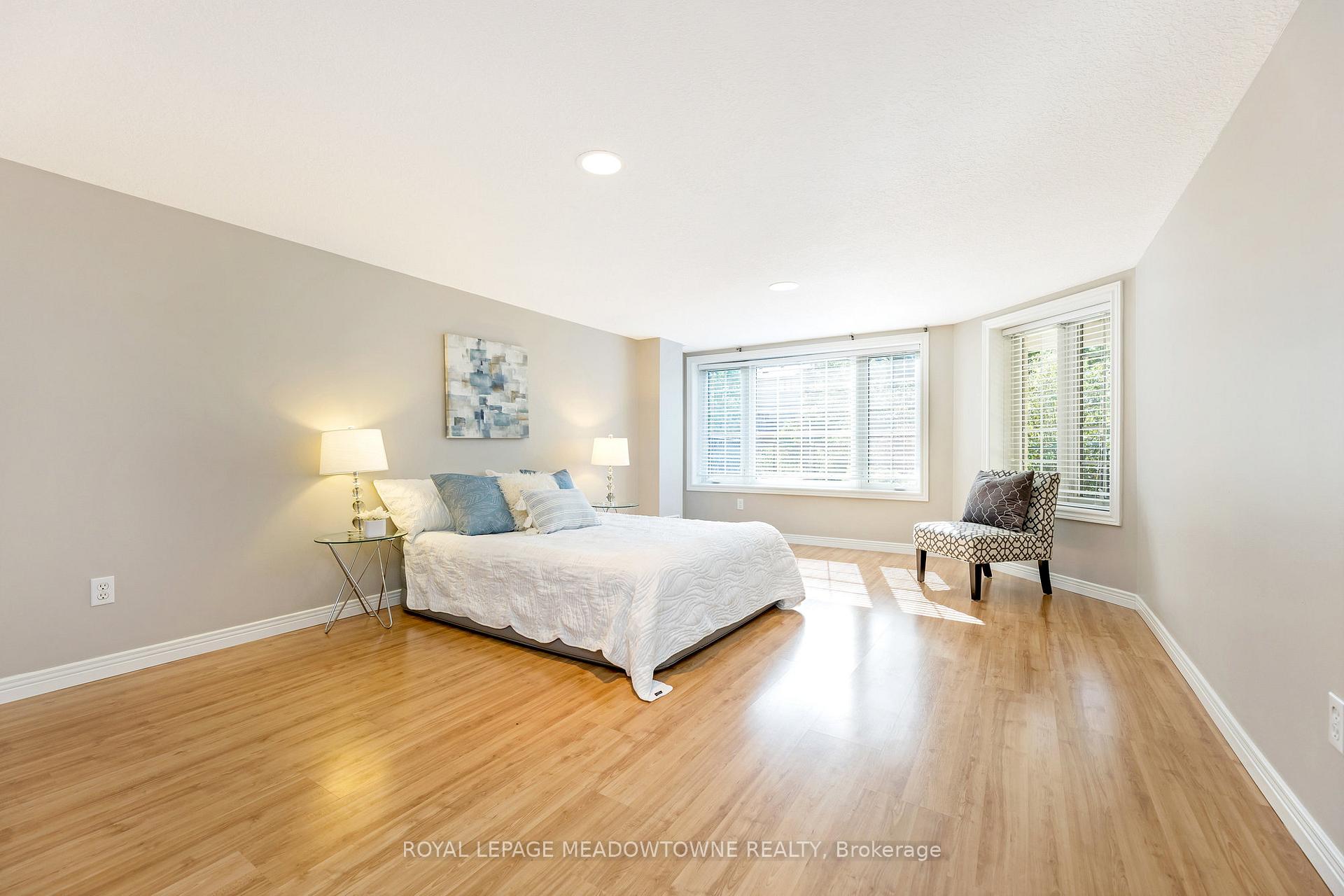 Photo 26 of 33 Grey Oak Drive, Guelph, Pineridge/Westminster Woods — HOMEH