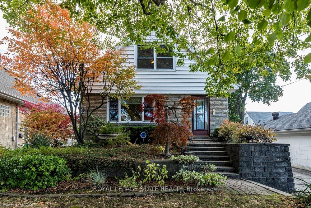 Photo 1 of 8 Sylvia Crescent, Hamilton, Rosedale — HOMEH