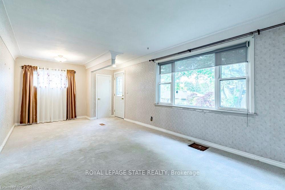 Photo 8 of 8 Sylvia Crescent, Hamilton, Rosedale — HOMEH
