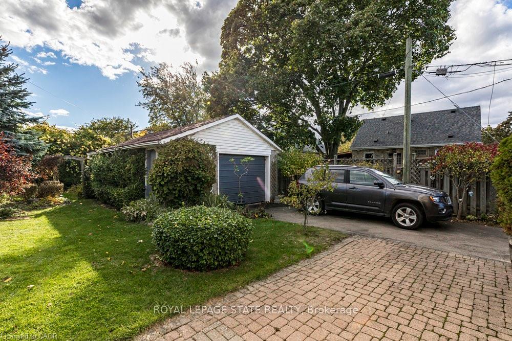 Photo 41 of 8 Sylvia Crescent, Hamilton, Rosedale — HOMEH
