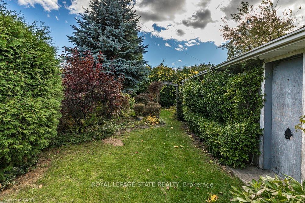 Photo 44 of 8 Sylvia Crescent, Hamilton, Rosedale — HOMEH