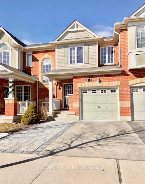 Front of 747 Winn Trail