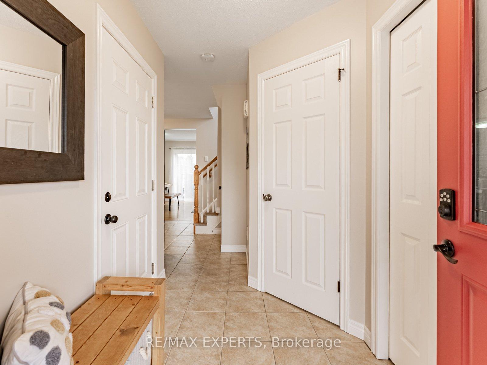 Photo 6 of 1 Clough Crescent, Guelph, Pineridge/Westminster Woods — HOMEH