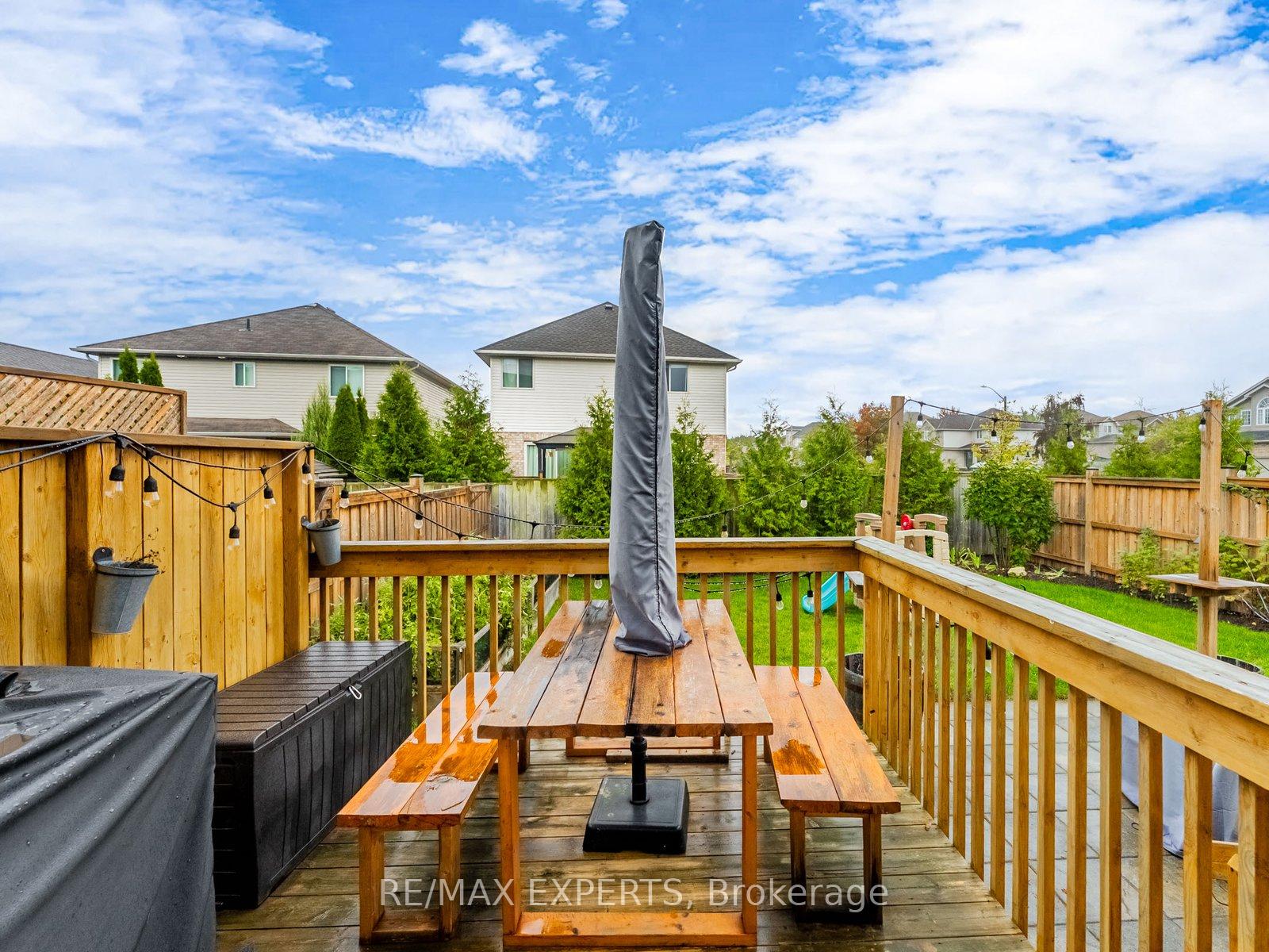 Photo 30 of 1 Clough Crescent, Guelph, Pineridge/Westminster Woods — HOMEH