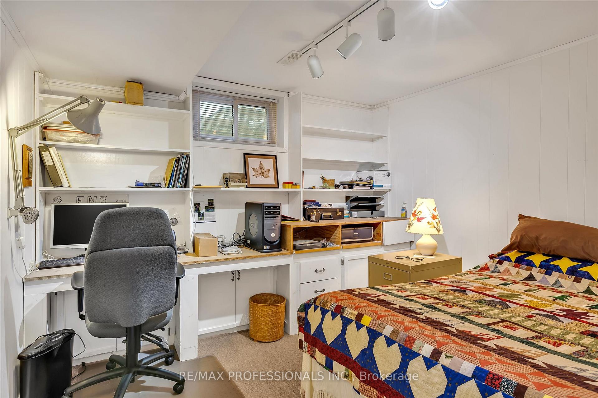 Photo 22 of 2219 Woodglade Boulevard, Peterborough, Monaghan Ward 2 — HOMEH