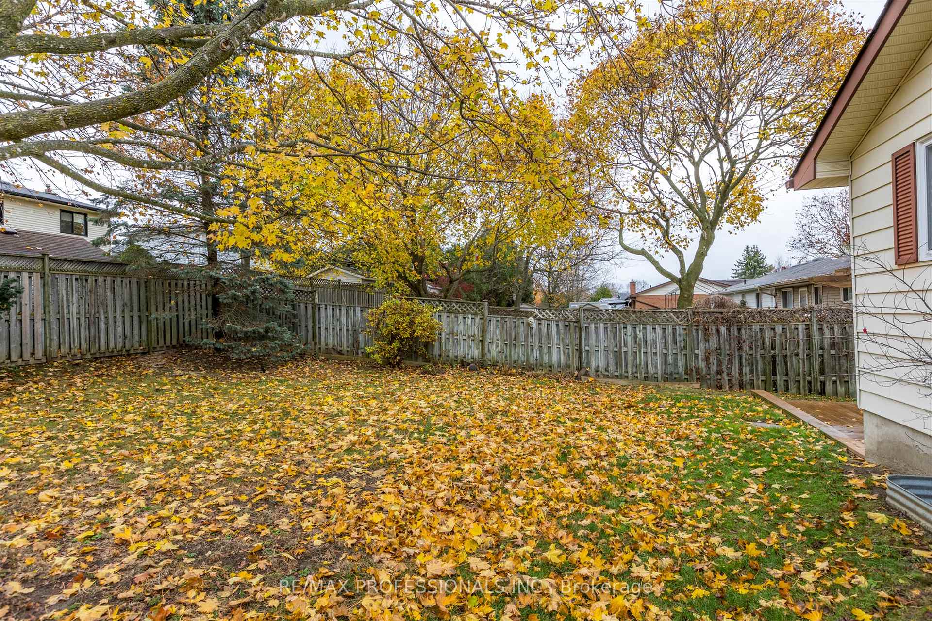 Photo 28 of 2219 Woodglade Boulevard, Peterborough, Monaghan Ward 2 — HOMEH