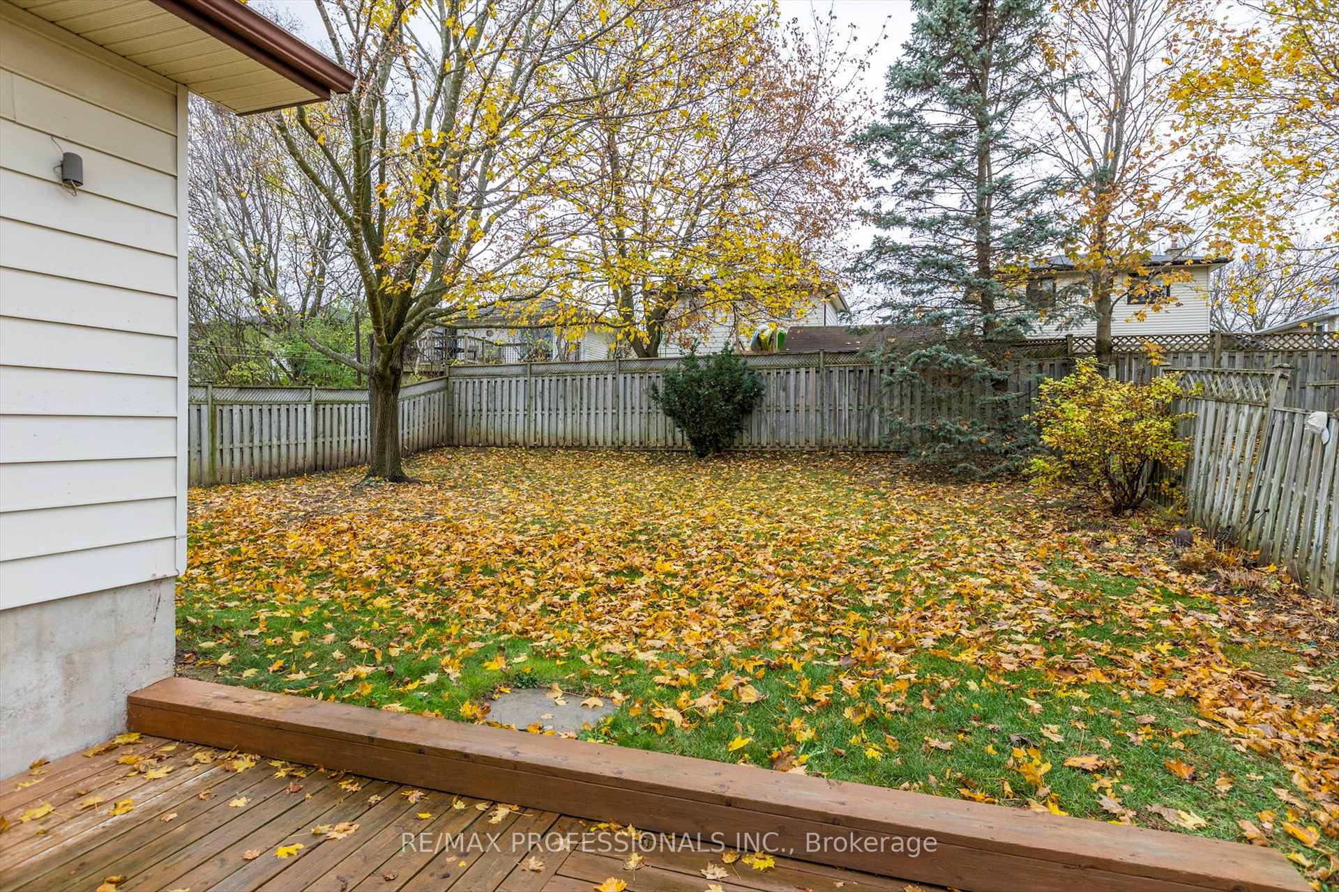Photo 29 of 2219 Woodglade Boulevard, Peterborough, Monaghan Ward 2 — HOMEH