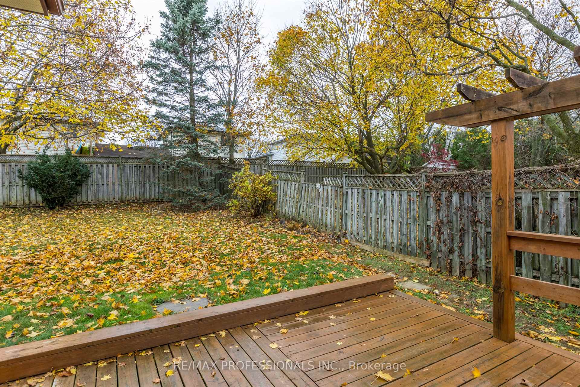 Photo 30 of 2219 Woodglade Boulevard, Peterborough, Monaghan Ward 2 — HOMEH