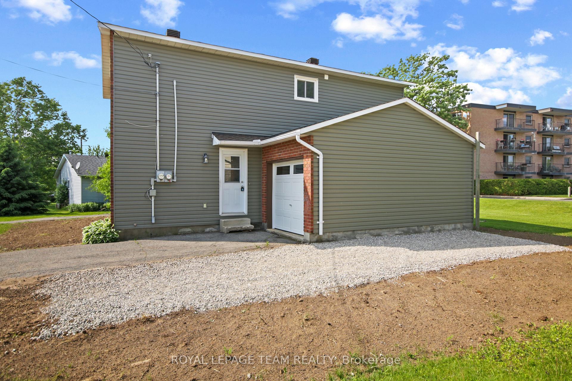 Photo 21 of 107 Mississippi Road, Carleton Place — HOMEH