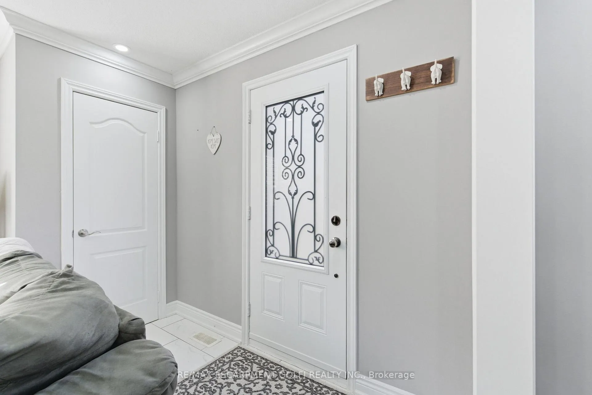 Photo 2 of 89 Erin Avenue, Hamilton, Rosedale — HOMEH