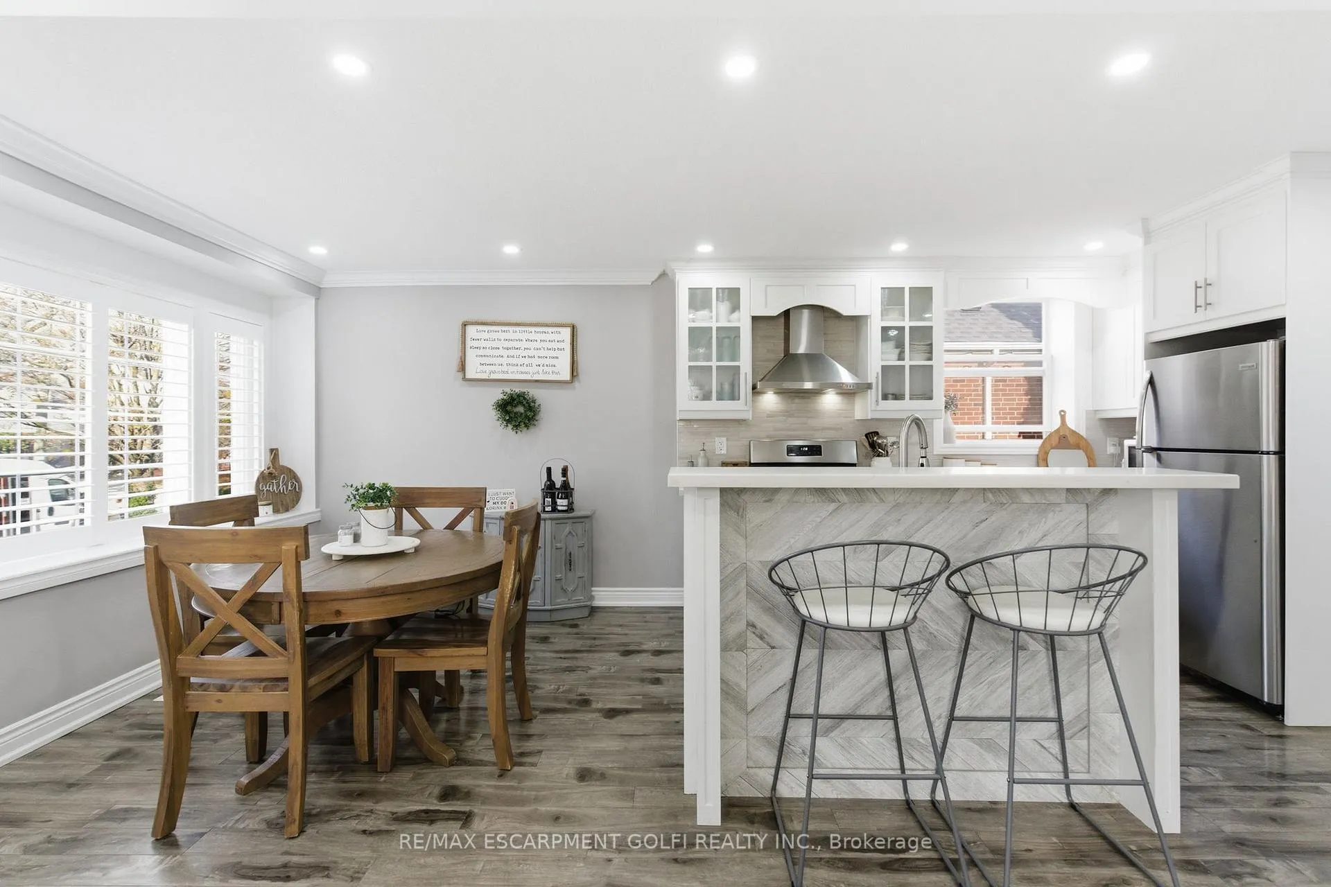 Photo 4 of 89 Erin Avenue, Hamilton, Rosedale — HOMEH