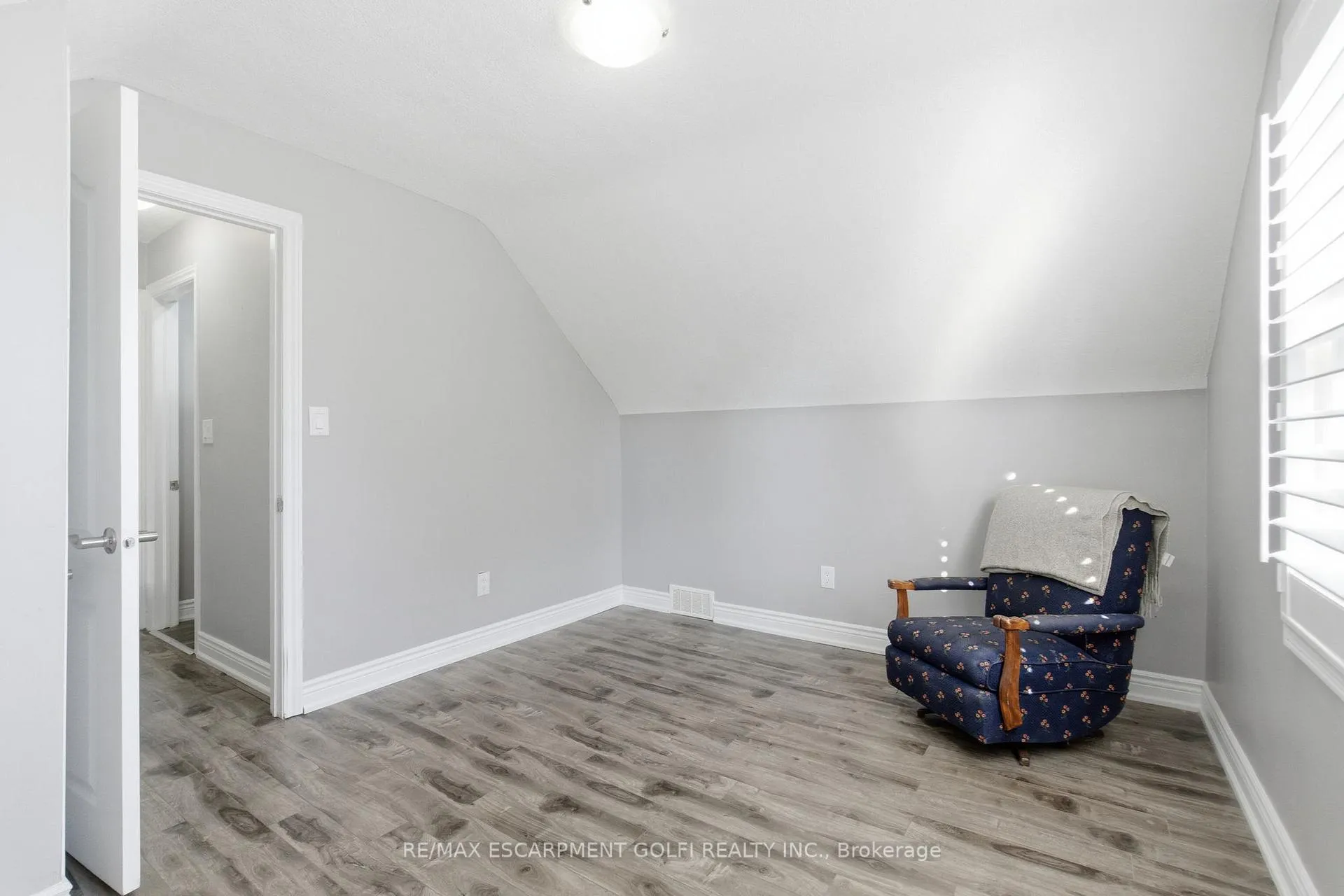 Photo 15 of 89 Erin Avenue, Hamilton, Rosedale — HOMEH
