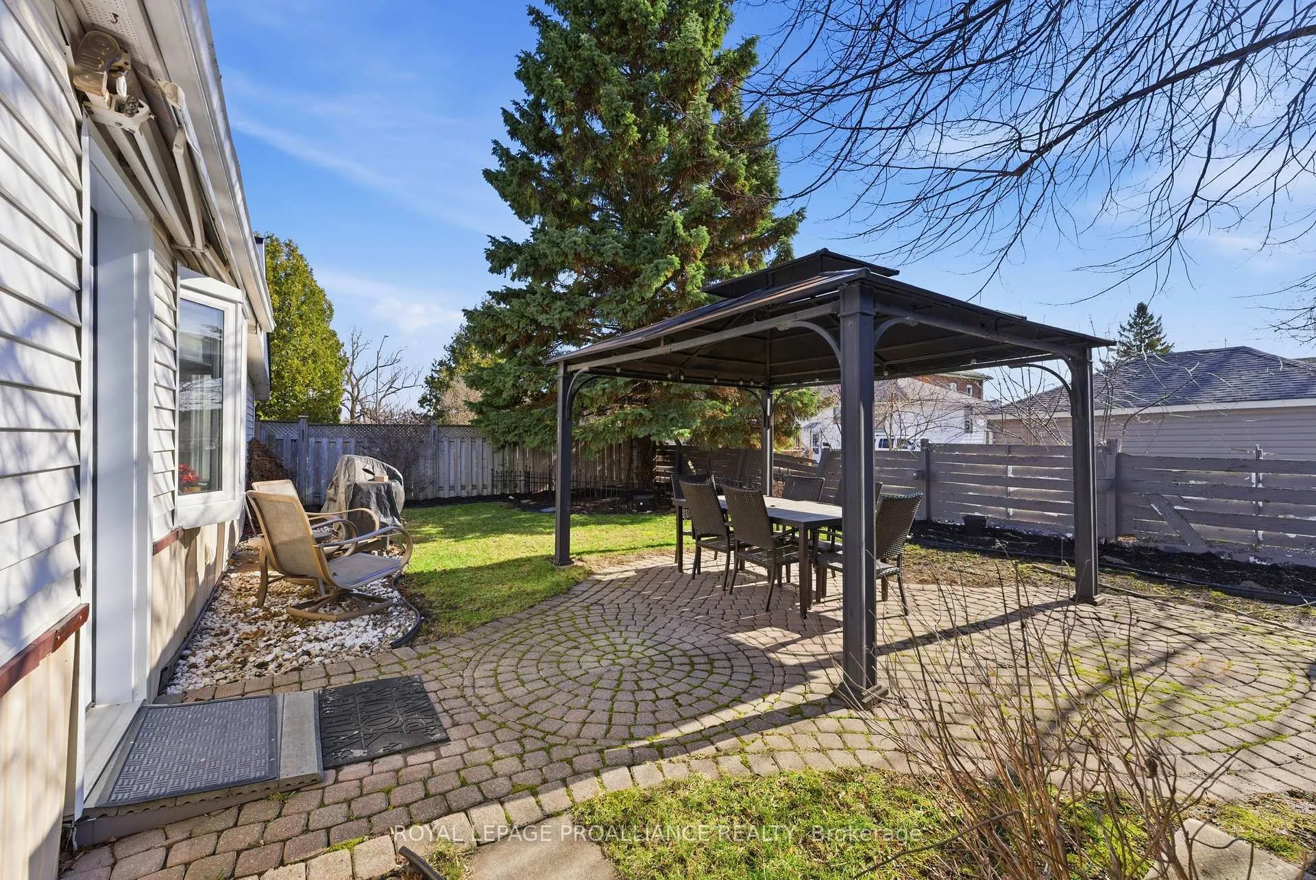 Photo 20 of 23 Guelph Street, Quinte West, Trenton Ward — HOMEH