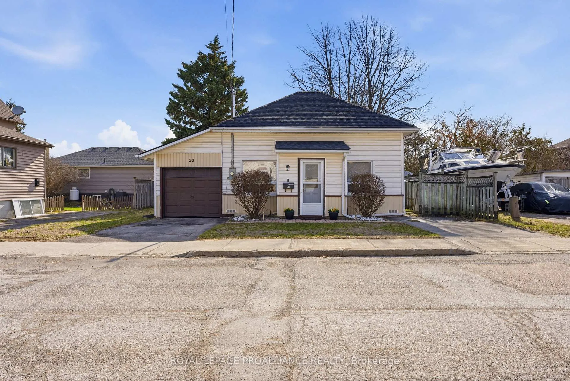 Photo 27 of 23 Guelph Street, Quinte West, Trenton Ward — HOMEH