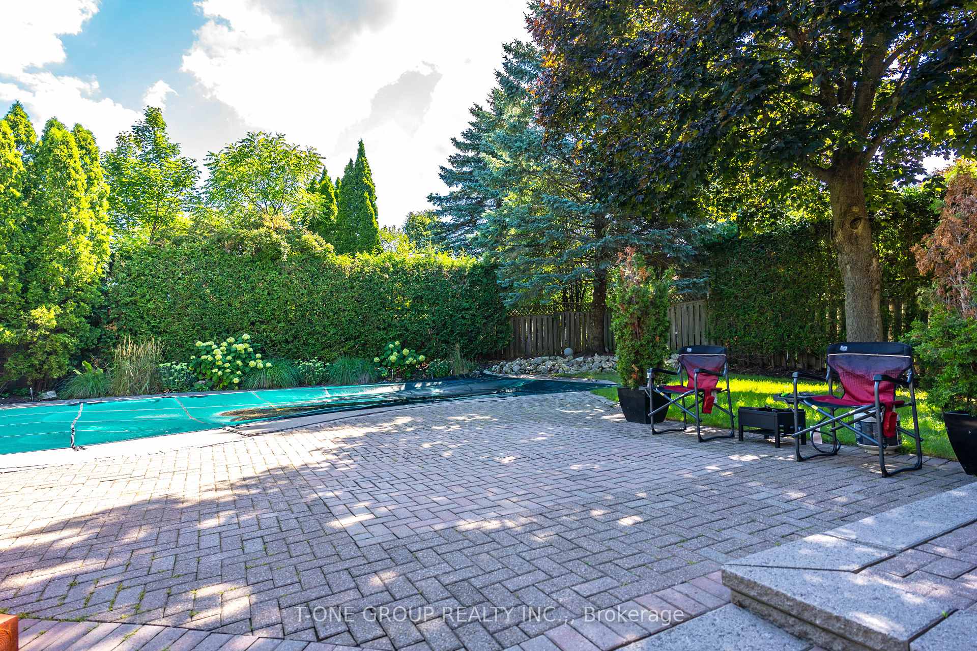 Photo 21 of 43 Trillium Drive, Aurora, Aurora Highlands — HOMEH