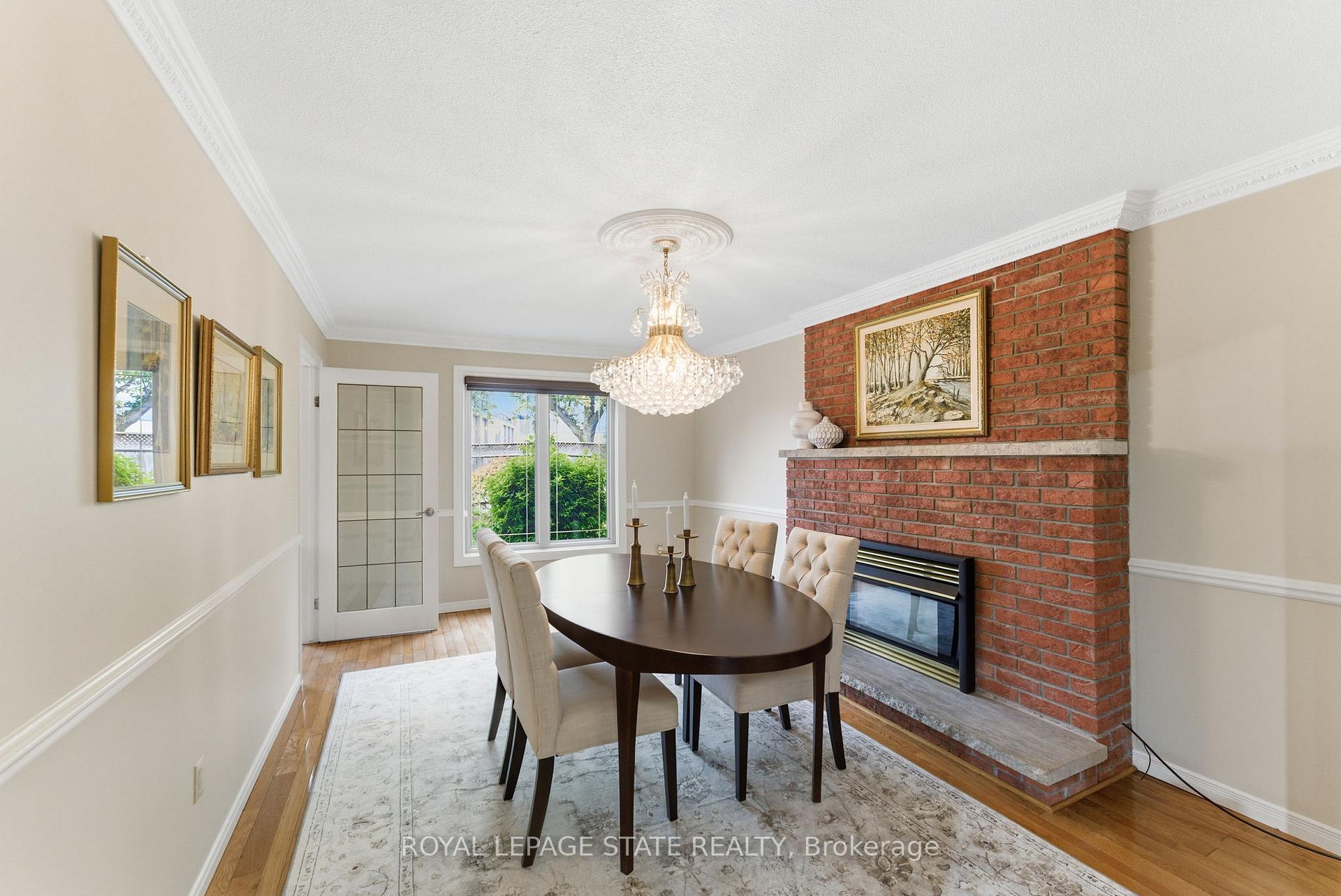 Photo 7 of 20 Vega Crescent, Hamilton, Stoney Creek — HOMEH