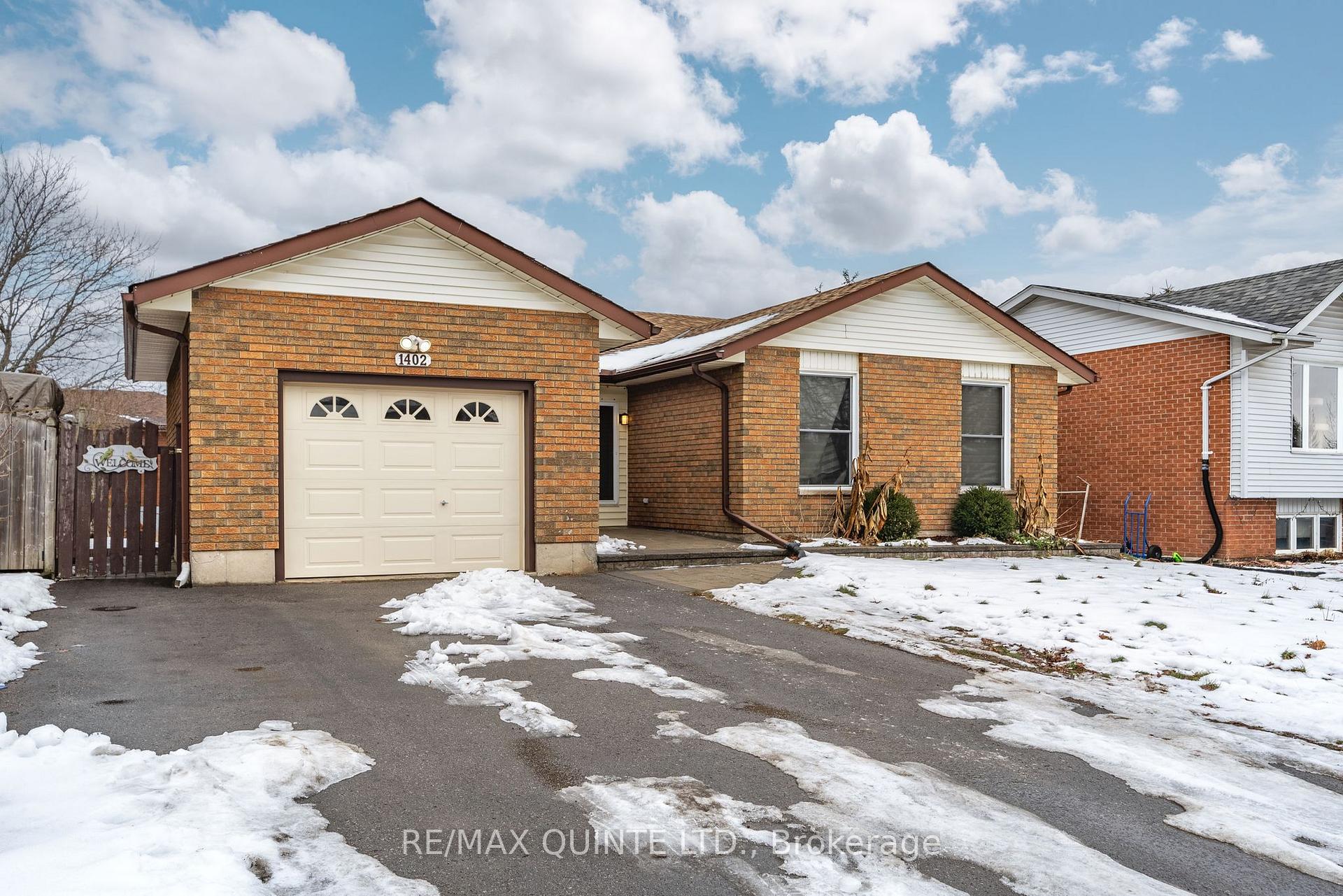 Front of 1402 Clearview Drive