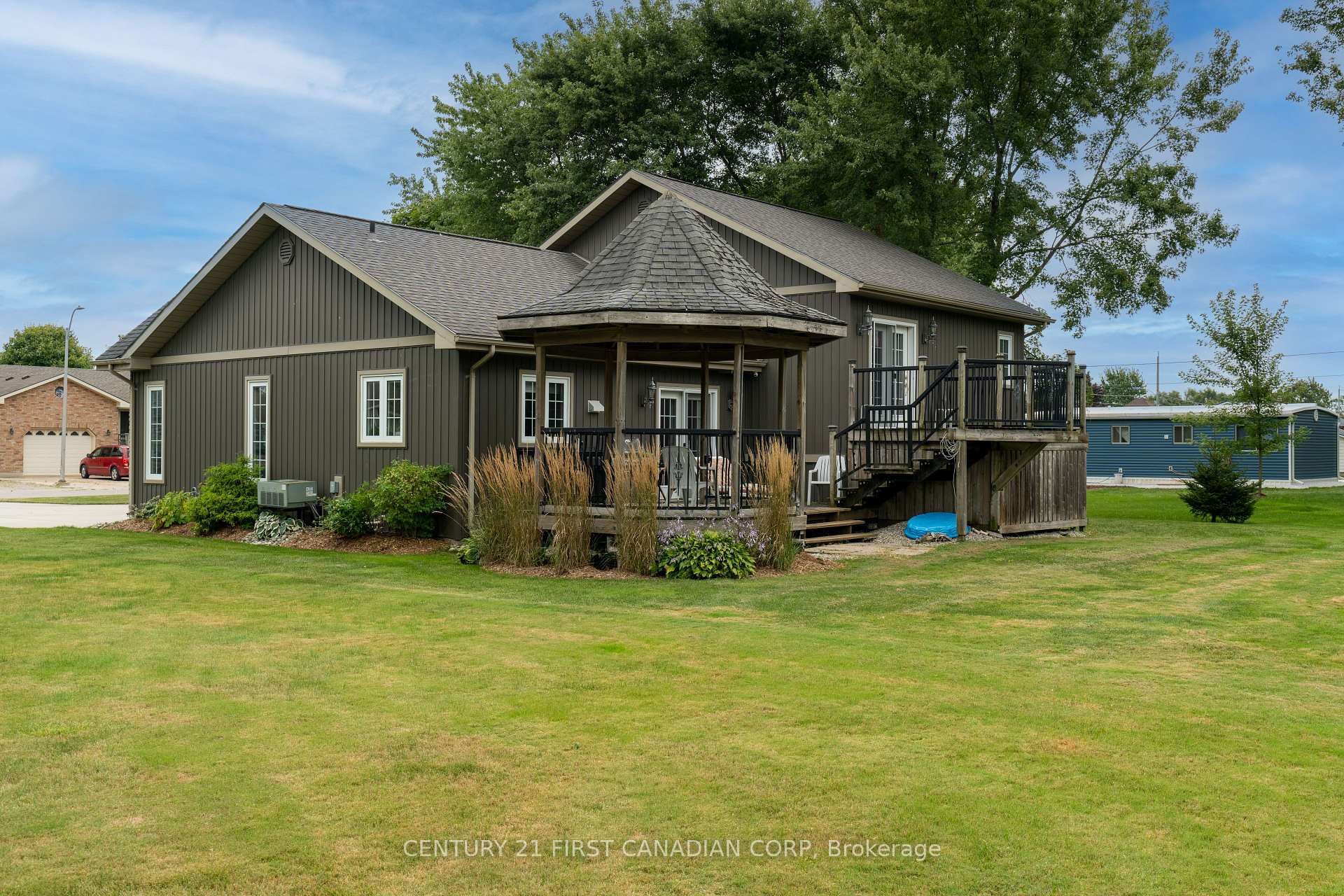 Photo 6 of 66 Lorne Avenue, Bluewater, Hensall — HOMEH