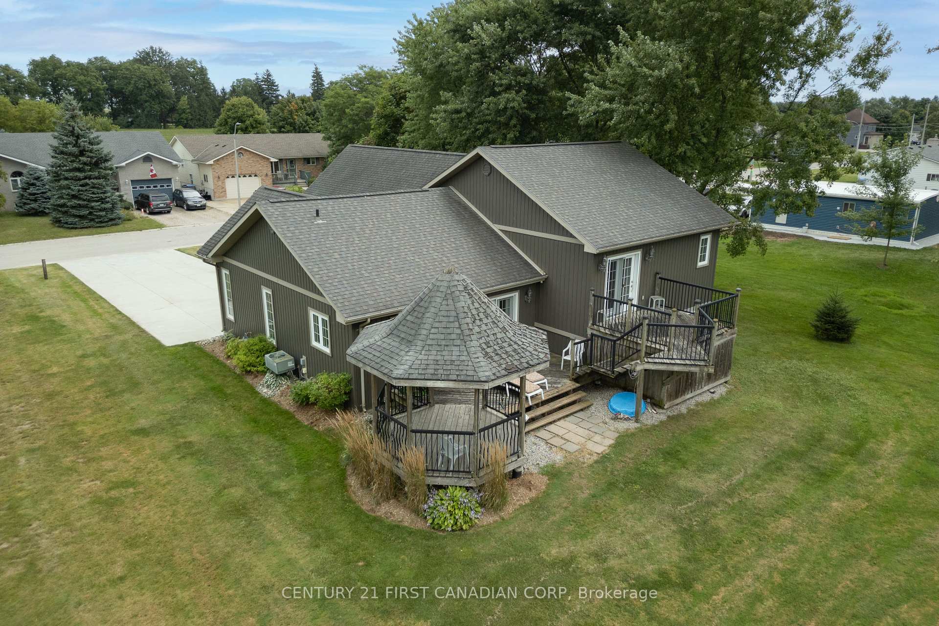 Photo 14 of 66 Lorne Avenue, Bluewater, Hensall — HOMEH