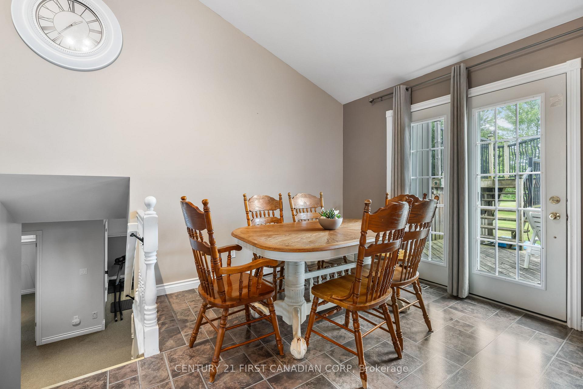 Photo 15 of 66 Lorne Avenue, Bluewater, Hensall — HOMEH
