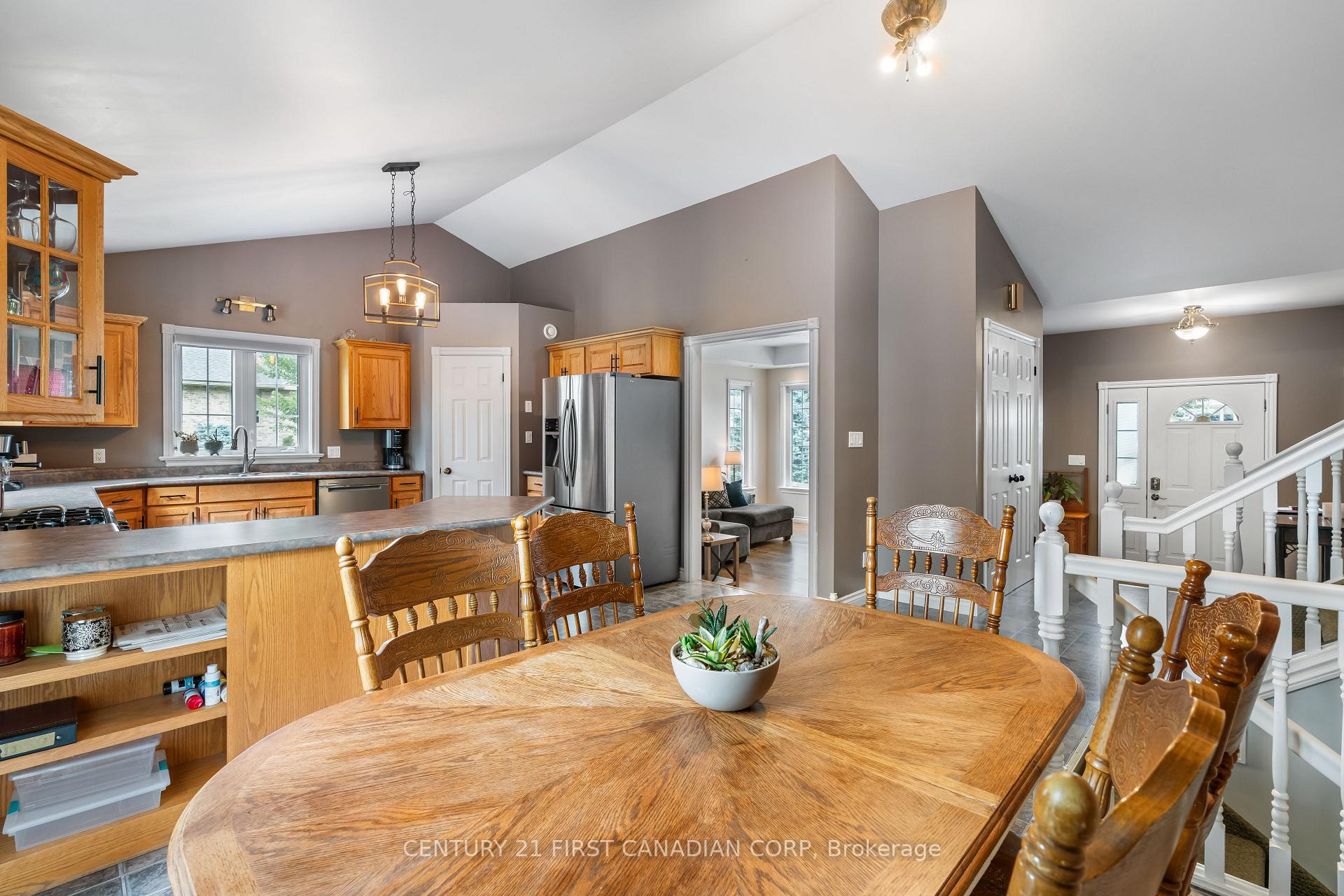 Photo 18 of 66 Lorne Avenue, Bluewater, Hensall — HOMEH