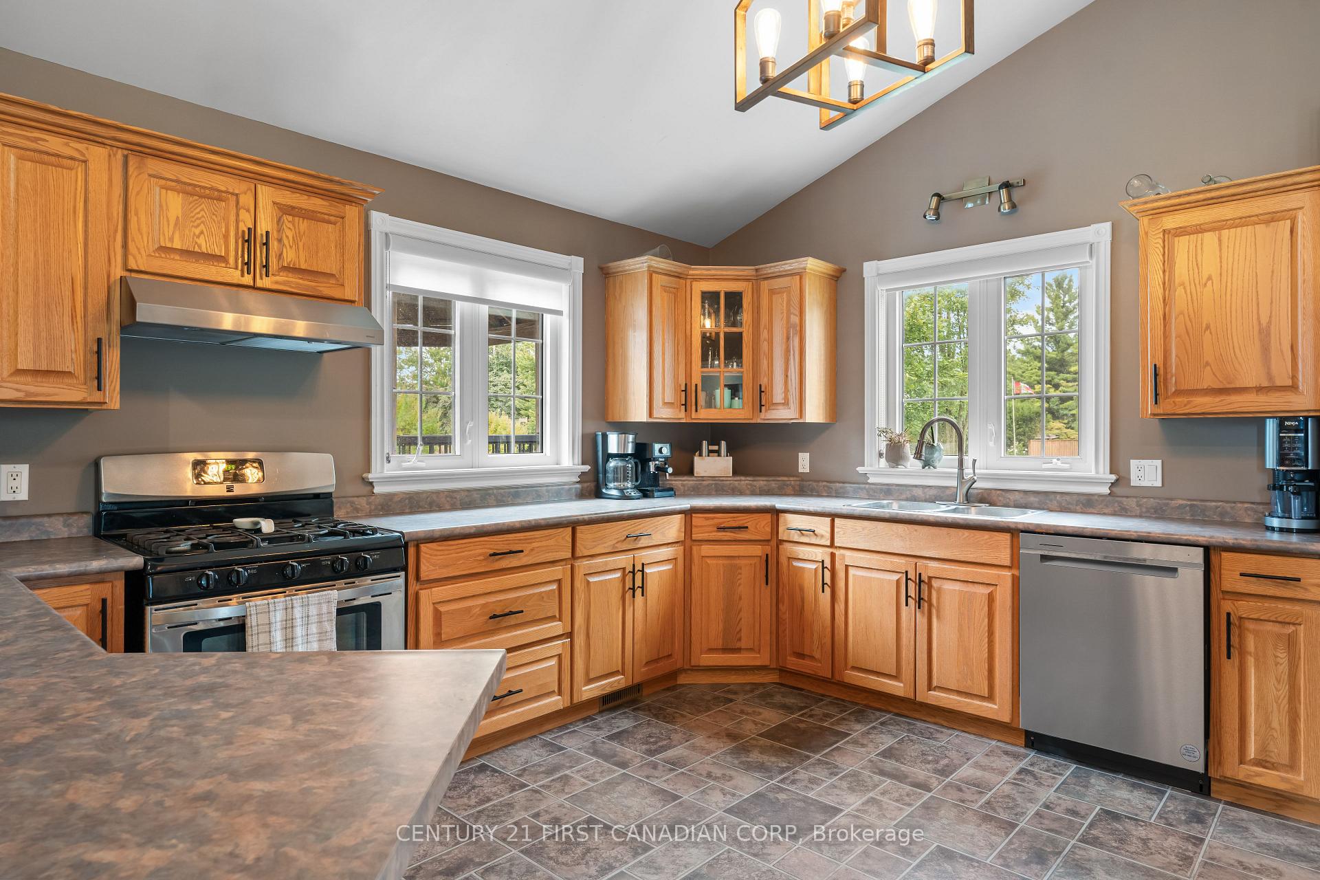 Photo 20 of 66 Lorne Avenue, Bluewater, Hensall — HOMEH