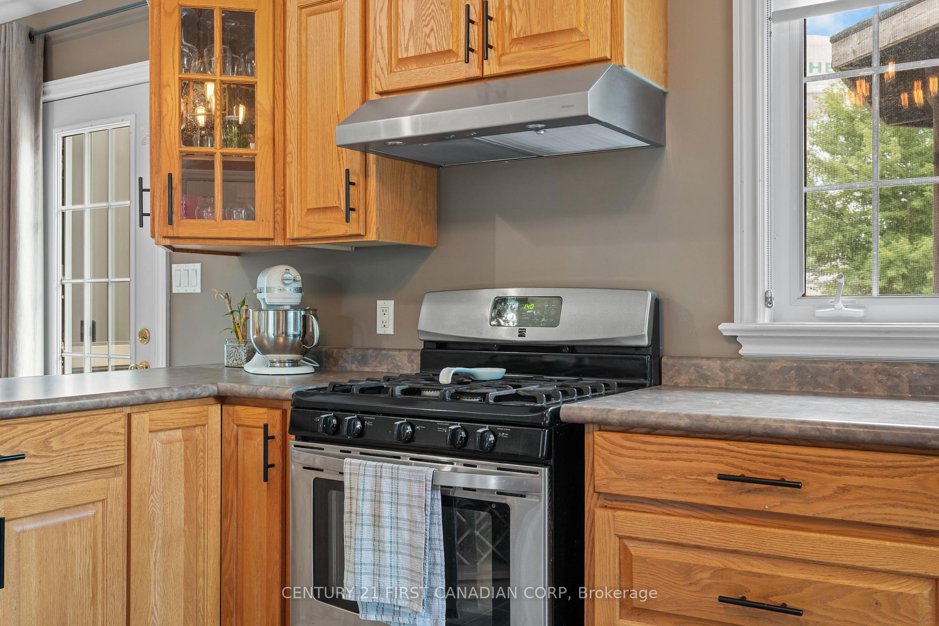 Photo 21 of 66 Lorne Avenue, Bluewater, Hensall — HOMEH