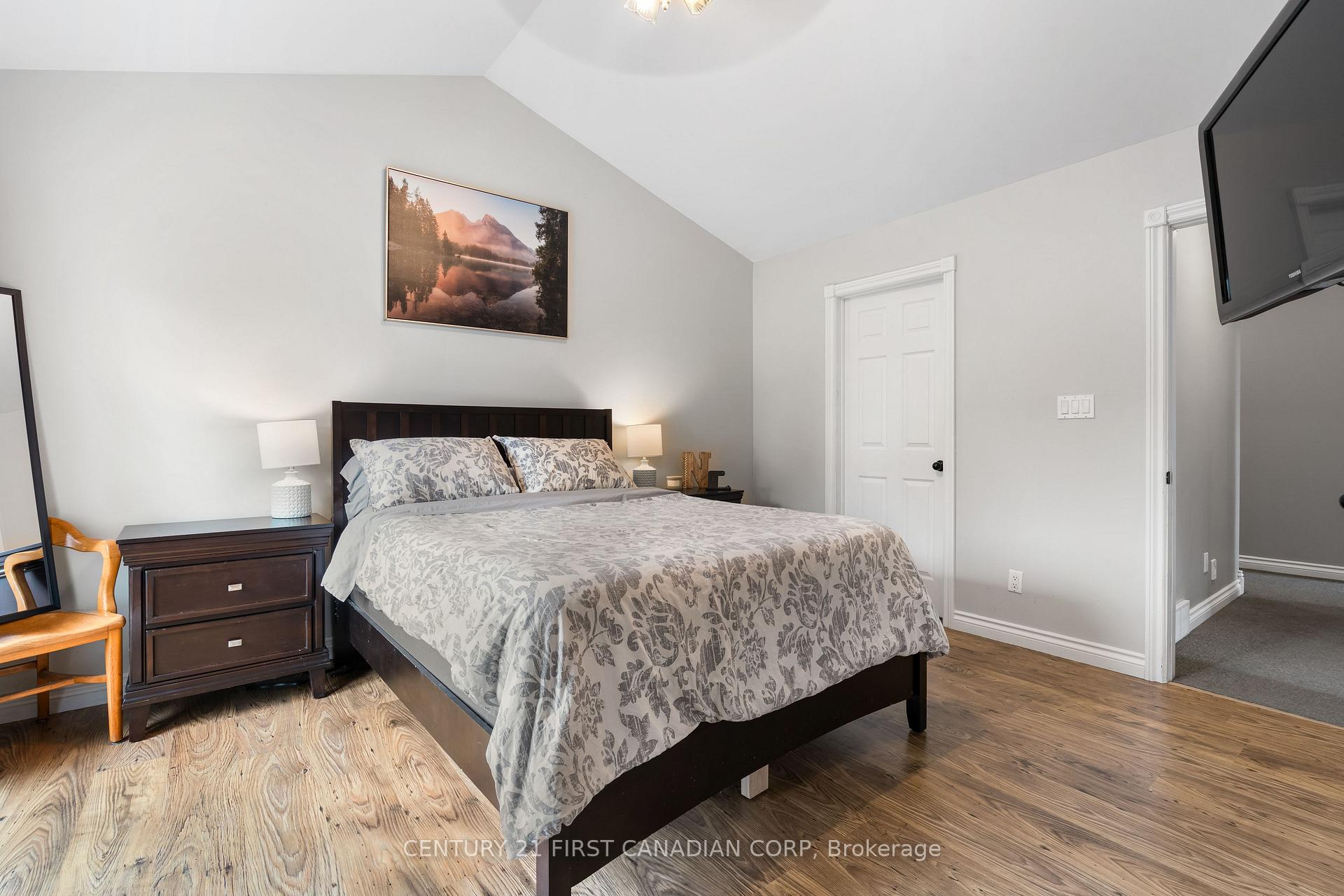 Photo 38 of 66 Lorne Avenue, Bluewater, Hensall — HOMEH