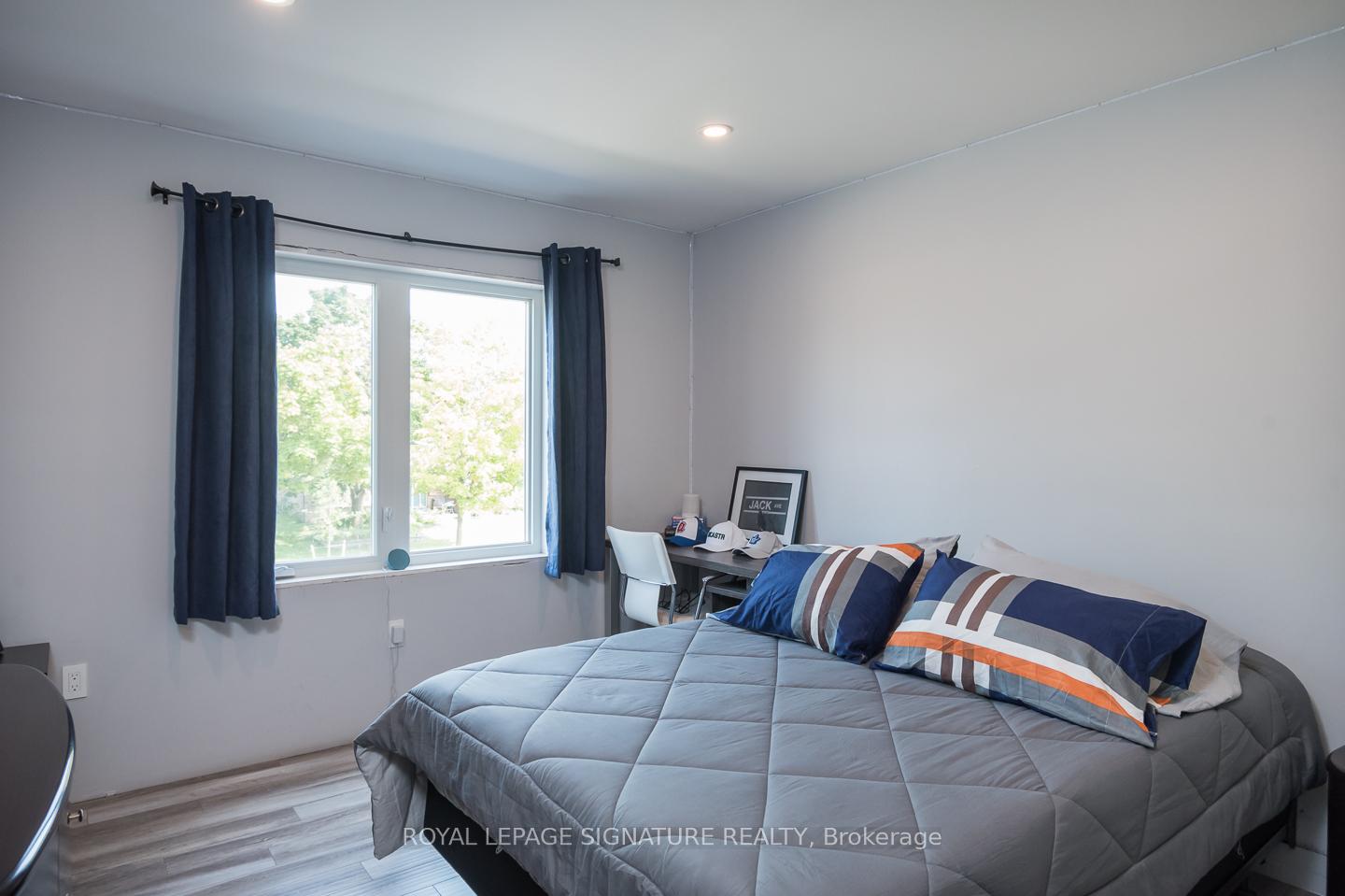 Photo 14 of 815 Cedarbrae Avenue, Milton, Dorset Park — HOMEH
