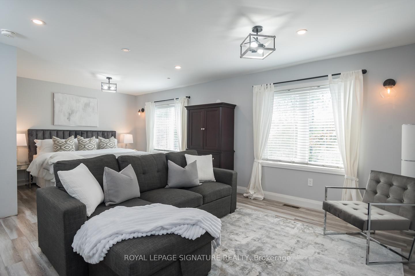 Photo 18 of 815 Cedarbrae Avenue, Milton, Dorset Park — HOMEH