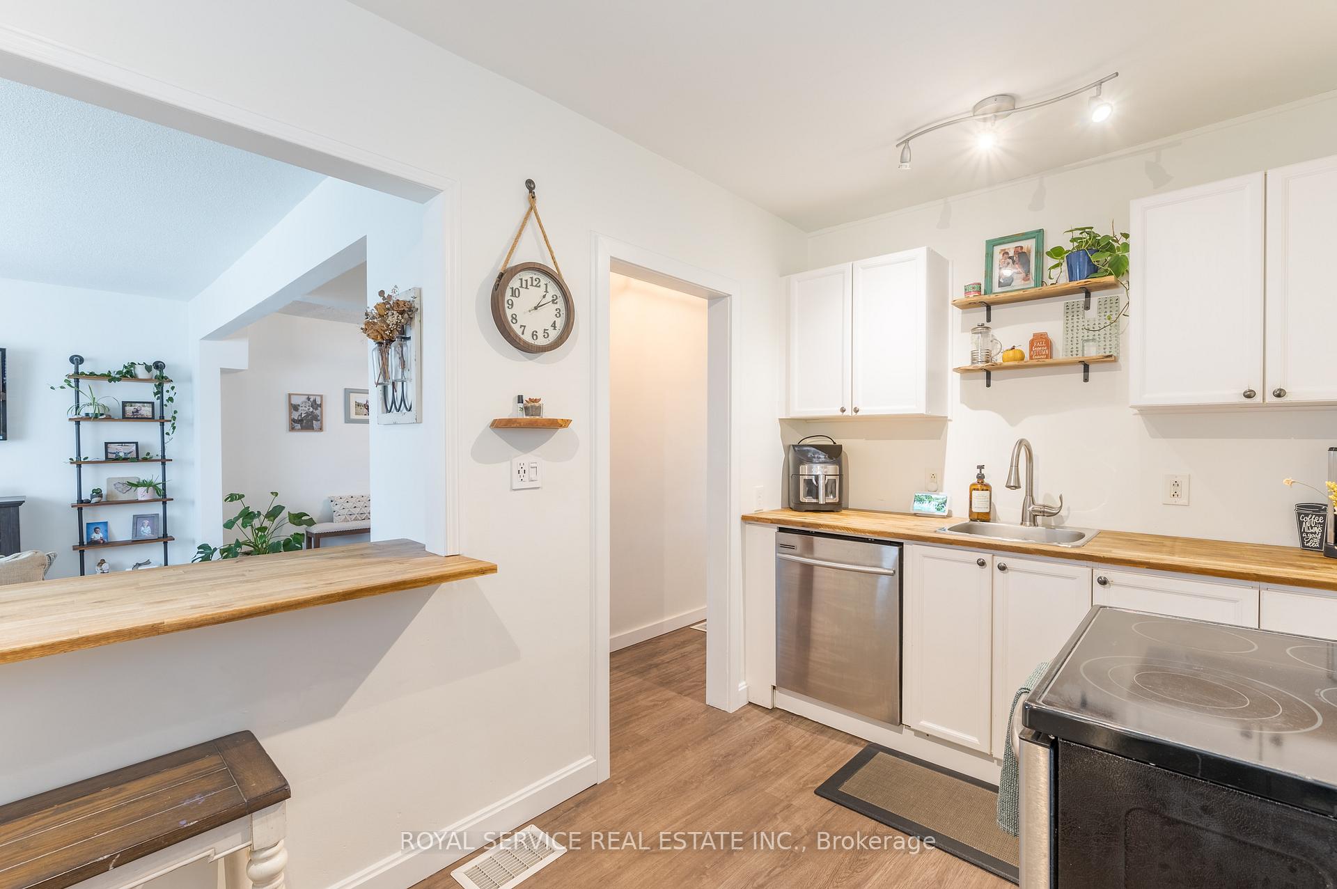 Photo 20 of 474 Hamilton Street, Peterborough, Otonabee Ward 1 — HOMEH